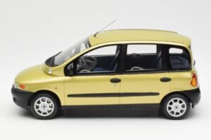 Fiat Multipla Keltainen Otto 1:18 OT1047 Hartsi — kuva 3 / 6