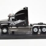 Ford Aeromax Musta IXO 1:43 TR179