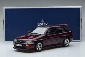 Ford Escort RS Cosworth Violetti Norev 1:18 182778 Metalli — kuva 6 / 6