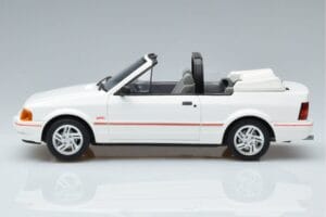 Ford Escort Mk4 XR3i Avoauto Otto 1:18 OT398 Hartsi — kuva 3 / 6