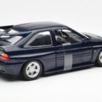 Ford Escort RS Cosworth Sininen Metallic UT Models 1:18 180082101-R1 - image 5 of 6