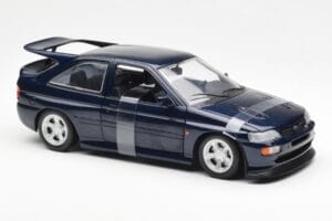 Ford Escort RS Cosworth Sininen Metallic UT Models 1:18 180082101-R1 Metalli — kuva 6 / 6