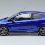 Ford Fiesta ST Mk7 Sininen Otto 1:18 OT403 Hartsi - image 3 of 6