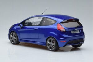 Ford Fiesta ST Mk7 Sininen Otto 1:18 OT403 Hartsi — kuva 5 / 6