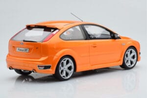 Ford Focus Mk2 ST 2.5 Electric Oranssi Otto 1:18 OT961 Hartsi — kuva 2 / 6