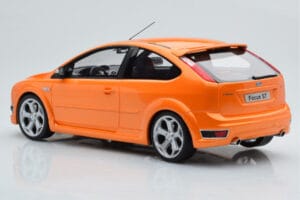 Ford Focus Mk2 ST 2.5 Electric Oranssi Otto 1:18 OT961 Hartsi — kuva 5 / 6