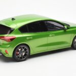 Ford Focus Mk5 ST Phase 2 Mean Vihreä Otto 1:18 OT450 - image 2 of 6