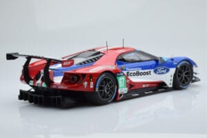 Ford GT Chip Ganassi Racing UK #67 M. Franchitti / A. Priaulx / H. Tincknell 24 Hours of Le Mans 2016 Minichamps 1:18 1551686 — kuva 2 / 6