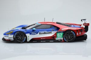 Ford GT Chip Ganassi Racing UK #67 M. Franchitti / A. Priaulx / H. Tincknell 24 Hours of Le Mans 2016 Minichamps 1:18 1551686 — kuva 3 / 6