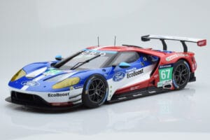 Ford GT Chip Ganassi Racing UK #67 M. Franchitti / A. Priaulx / H. Tincknell 24 Hours of Le Mans 2016 Minichamps 1:18 1551686