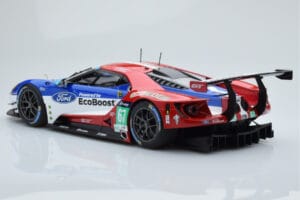 Ford GT Chip Ganassi Racing UK #67 M. Franchitti / A. Priaulx / H. Tincknell 24 Hours of Le Mans 2016 Minichamps 1:18 1551686 — kuva 5 / 6