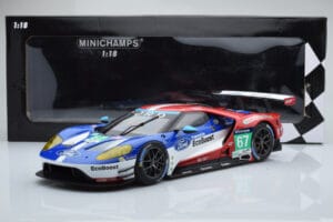 Ford GT Chip Ganassi Racing UK #67 M. Franchitti / A. Priaulx / H. Tincknell 24 Hours of Le Mans 2016 Minichamps 1:18 1551686 — kuva 6 / 6