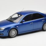Ford Mondeo ST220 Performance Sininen Otto 1:18 OT448