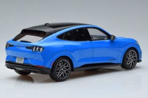 Ford Mustang Mach-E GT Performance Sininen Otto 1:18 OT414 Hartsi — kuva 2 / 6