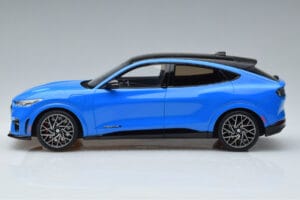 Ford Mustang Mach-E GT Performance Sininen Otto 1:18 OT414 Hartsi — kuva 3 / 6