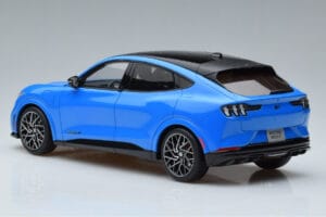 Ford Mustang Mach-E GT Performance Sininen Otto 1:18 OT414 Hartsi — kuva 5 / 6