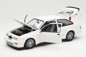 Ford Sierra RS RHD Valkoinen Minichamps 1:18 150084070 Metalli — kuva 2 / 8