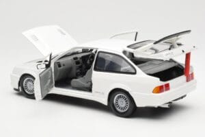 Ford Sierra RS RHD Valkoinen Minichamps 1:18 150084070 Metalli — kuva 5 / 8