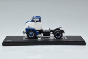 GMC 950 COE Sininen Valkoinen IXO 1:43 TR150 Metalli — kuva 3 / 6