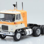 GMC Astro 95 Beige Valkoinen IXO 1:43