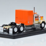 GMC General Oranssi IXO 1:43 TR129 - image 2 of 6
