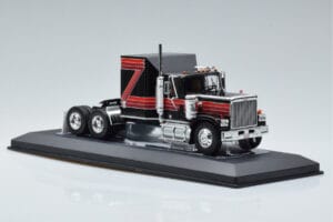 GMC General Punainen Musta IXO 1:43 TR102 Metalli — kuva 4 / 6