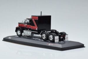 GMC General Punainen Musta IXO 1:43 TR102 Metalli — kuva 5 / 6