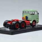 Henschel HS 19 TS Vihreä IXO 1:43 - image 2 of 6