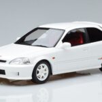 Honda Civic Type R EK9 Valkoinen Otto 1:18 OT264 Hartsi