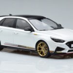 Hyundai i30 N PD Atlas Valkoinen MCG 1:18 - image 4 of 6