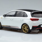 Hyundai i30 N PD Atlas Valkoinen MCG 1:18 - image 5 of 6