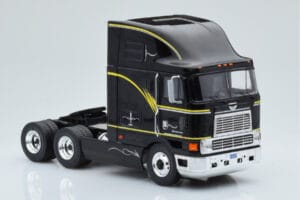 International Eagle Cabover Musta IXO 1:43 TR169 Metalli — kuva 3 / 5