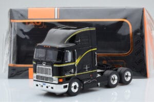 International Eagle Cabover Musta IXO 1:43 TR169 Metalli — kuva 5 / 5