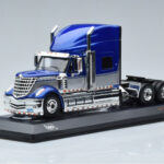 International Lonestar Sininen IXO 1:43 TR118
