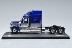 International Lonestar Sininen IXO 1:43 TR118 Metalli — kuva 3 / 6