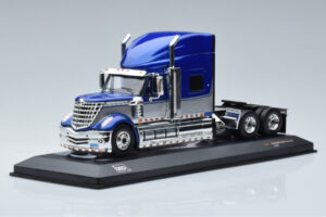 International Lonestar Sininen IXO 1:43 TR118