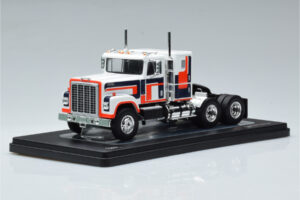 International Transtar 4300 Valkoinen IXO 1:43