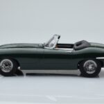 Jaguar E-Type Series 1 Roadster Vihreä KK-Scale 1:18 - image 3 of 6