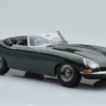 Jaguar E-Type Series 1 Roadster Vihreä KK-Scale 1:18 - image 4 of 6