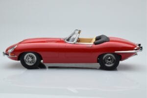 Jaguar E-Type Series 1 Roadster Punainen KK-Scale 1:18 KKDC180482 Metalli — kuva 3 / 6