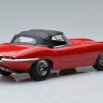 Jaguar E-Type Series 1 Roadster Punainen KK-Scale 1:18 - image 2 of 6