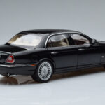Jaguar XJ6 X350 Ebony Musta Almost Real 1:18 - image 3 of 11