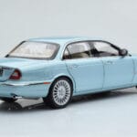 Jaguar XJ6 X350 Seafrost Vaaleansininen Almost Real 1:18 - image 4 of 11