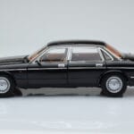 Jaguar XJ6 XJ40 Ebony Musta Almost Real 1:18 - image 4 of 11