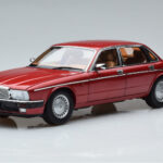 Jaguar XJ6 XJ40 Flamenco Punainen Almost Real 1:18