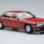 Jaguar XJ6 XJ40 Flamenco Punainen Almost Real 1:18 - image 6 of 11