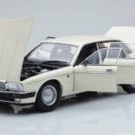 Jaguar XJ6 XJ40 Glacier Valkoinen Almost Real 1:18 - image 2 of 11