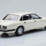 Jaguar XJ6 XJ40 Glacier Valkoinen Almost Real 1:18 - image 3 of 11