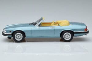 Jaguar XJS V12 Avoauto Vaaleansininen Metallic Norev 1:18 182635 Metalli — kuva 3 / 6