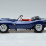 Jaguar XKSS Sininen AUTOart 1:18 - image 5 of 9